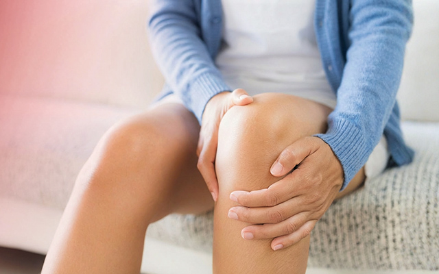 Knee Pain Making Daily Life Difficult? Ayurveda Offers Relief Without Surgery